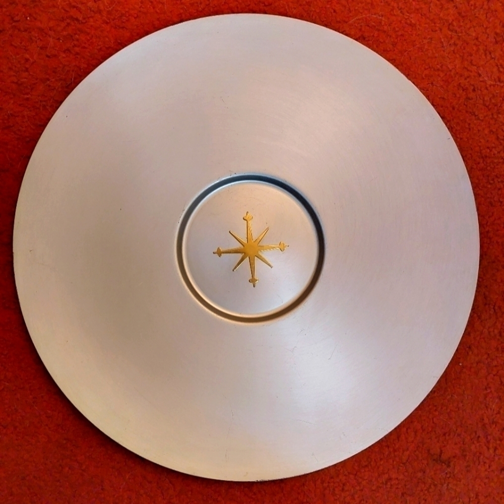 Vintage* 50s Mirro Medallion 17” Starburst Aluminum Round Serving Tray